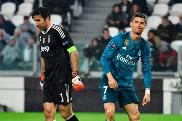 Cristiano Ronaldo porta in vantaggio il Real dopo soli tre minuti. Nella ripresa nel momento decisivo del match ancora il lusitano raddoppia con un capolavoro, poi Marcelo triplica.