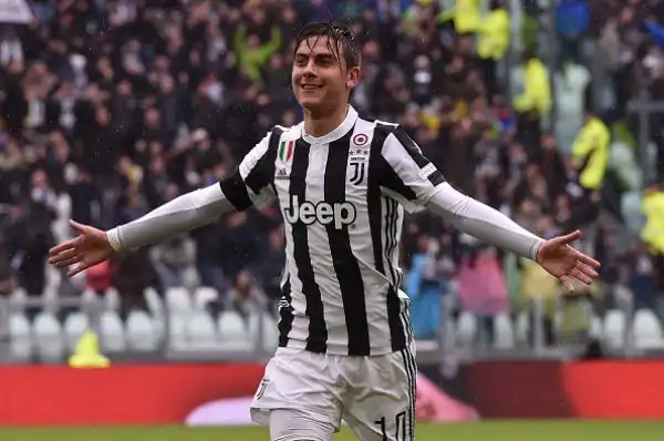 Con una doppietta di Dybala la Vecchia Signora batte l'Udinese. Sull'1-0 Higuain sbaglia un altro rigore.