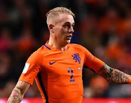 Karsdorp è sbarcato: “Forza Roma”