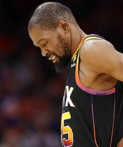 Kevin Durant ne fa 31 nella grande serata di Devin Booker: le foto