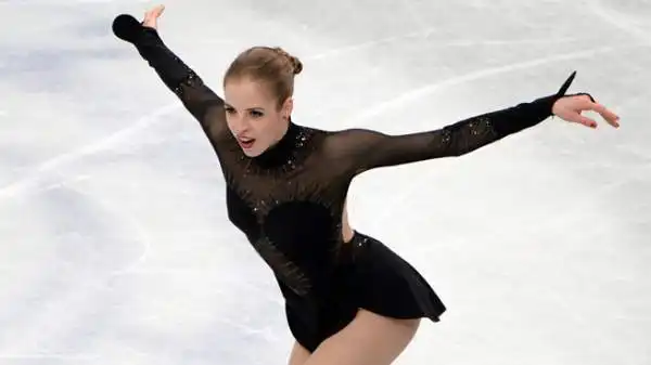 Carolina Kostner ritorna a pattinare