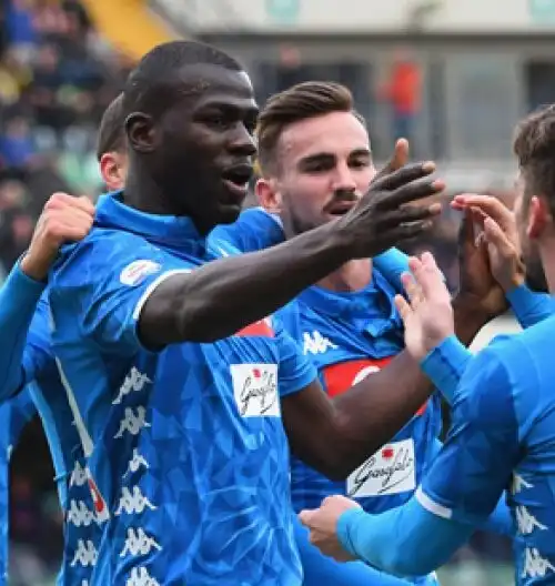 Il Napoli spedisce il Chievo in Serie B
