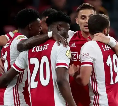L’Ajax non fa partire quattro africani