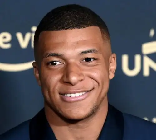 Rinnovo Mbappé, solo un compagno di squadra lo sapeva già