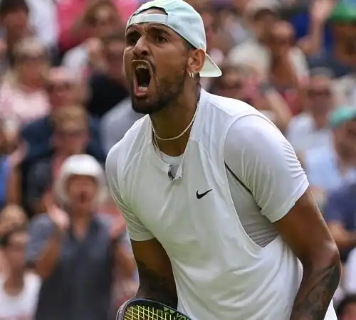 Kyrgios più forte dell’infortunio: batte Nakashima e vola ai quarti