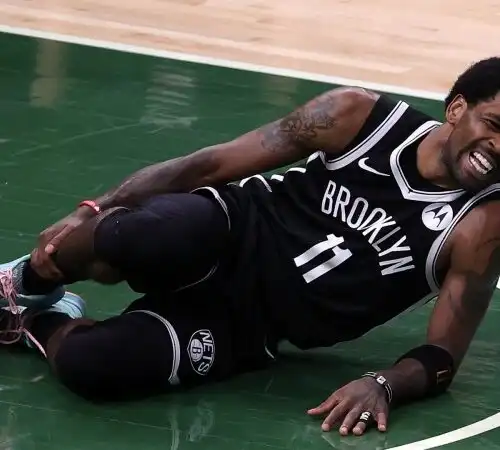 NBA, Kyrie Irving ko: Nets sconfitti dai Bucks