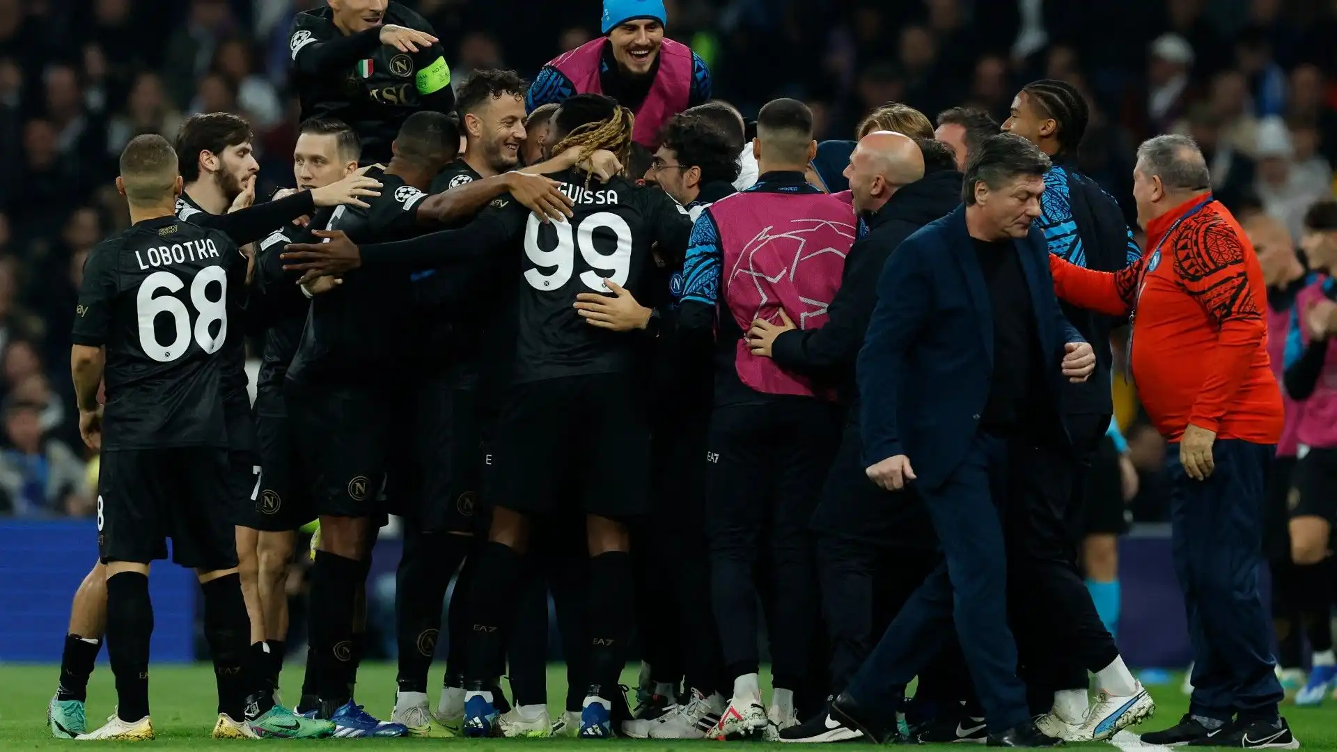 La Juve tenta il difficile colpo dal Napoli: foto
