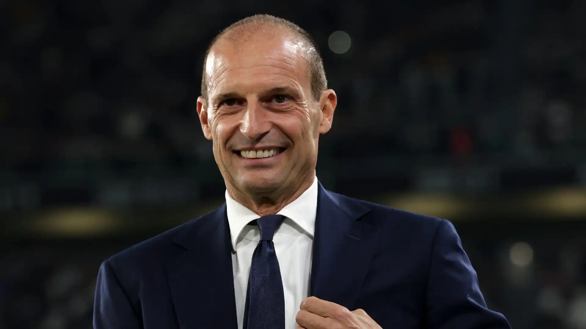 La Juventus fa la spesa gratis per la difesa: immagini

