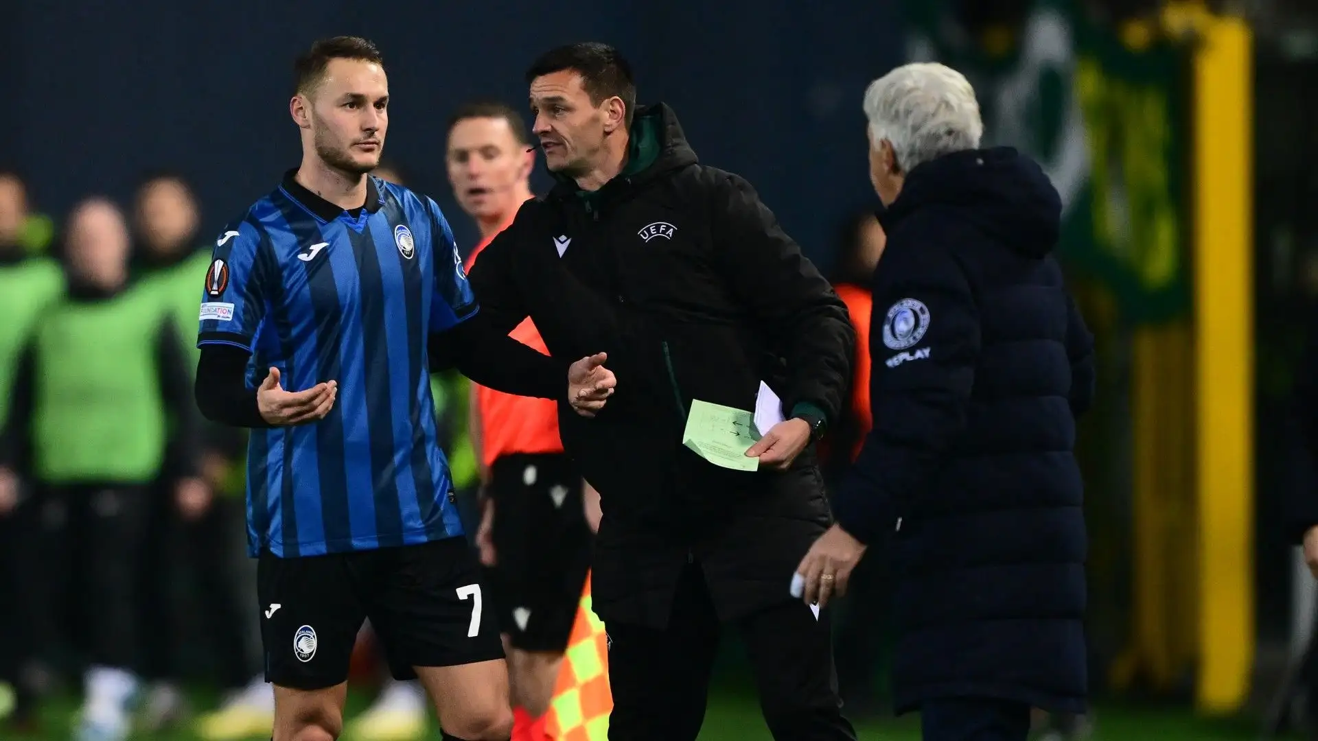 L'AZ Alkmaar l'ha venduto per circa 17 milioni di euro

