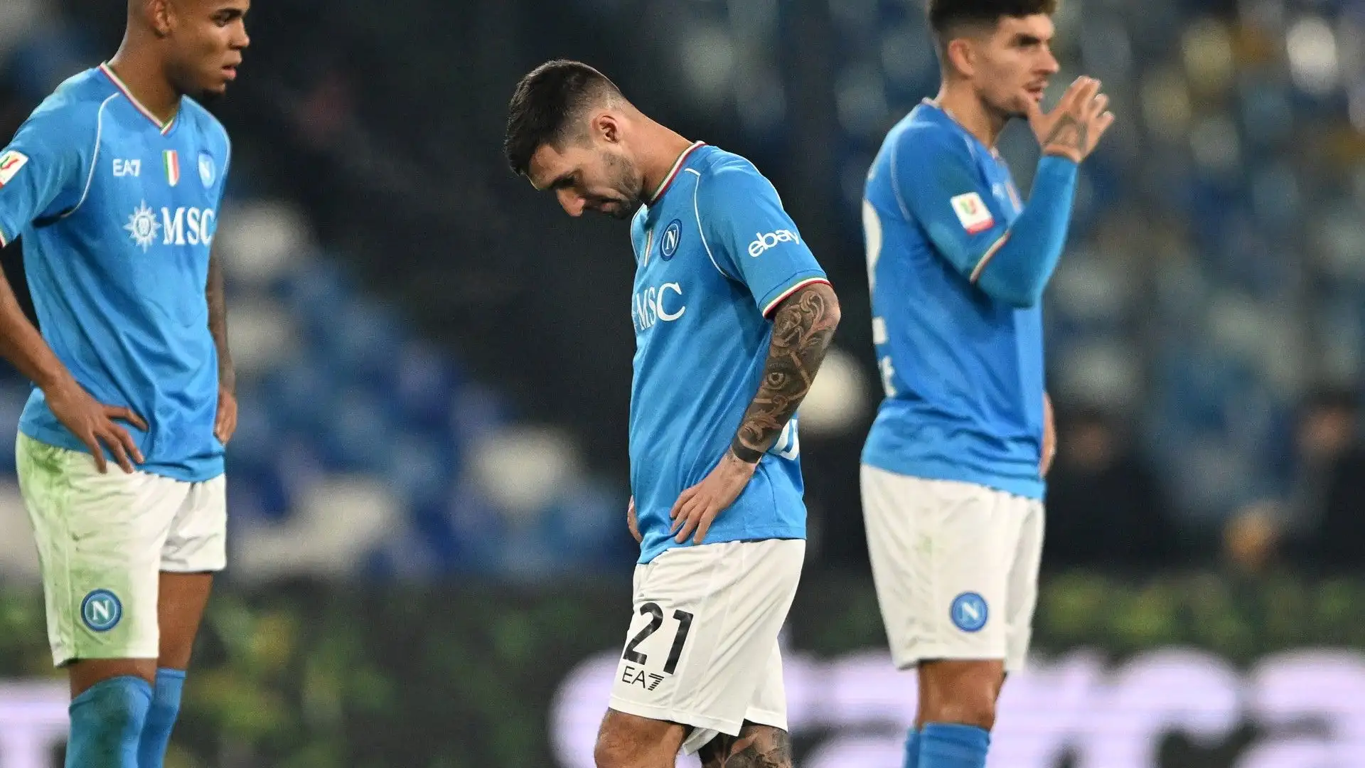 Mazzarri ha anche inserito i titolarissimi ma non è servito a nulla