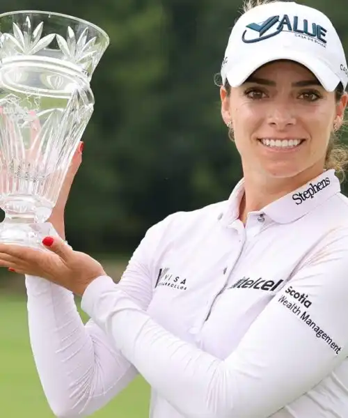 La regina del golf fa impazzire il pubblico: le foto della meravigliosa Gaby Lopez