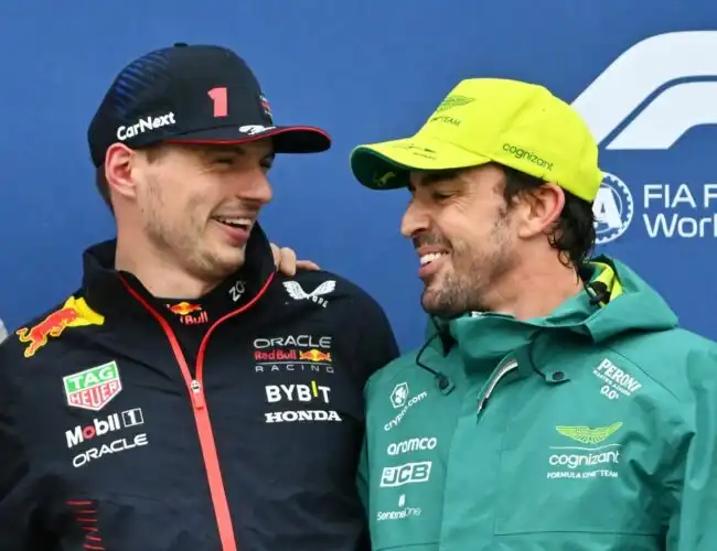 Max Verstappen stuzzica Fernando Alonso: “Corriamo Le Mans insieme”