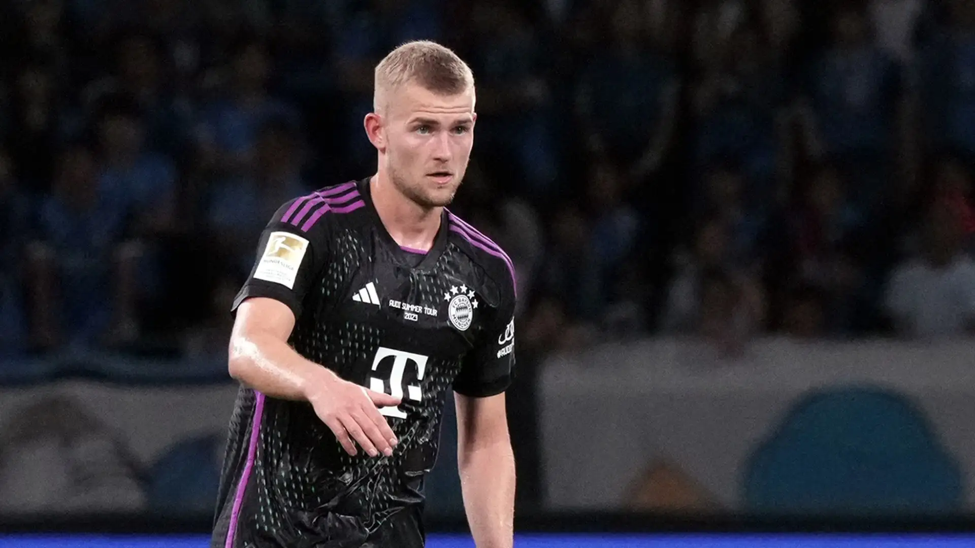 Il Bayern Monaco già a corto di difensori non acconsentirà al suo addio in inverno, a meno di un'offerta irrinunciabile