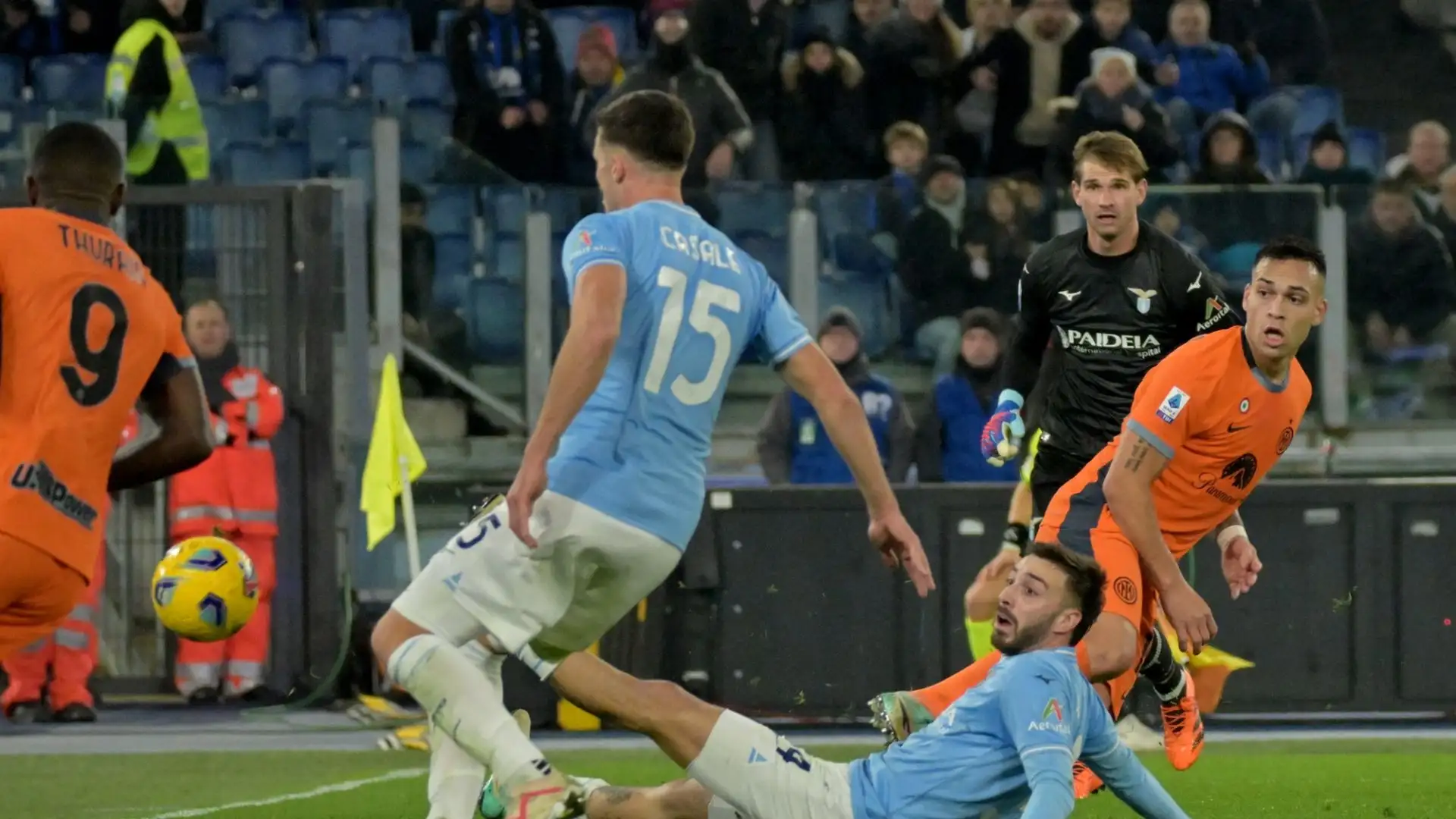 "Ho dormito poco, ero molto preoccupato per loro. L'importante è che abbiamo vinto, questa vittoria è per loro"