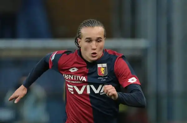 Genoa, tre club su Laxalt