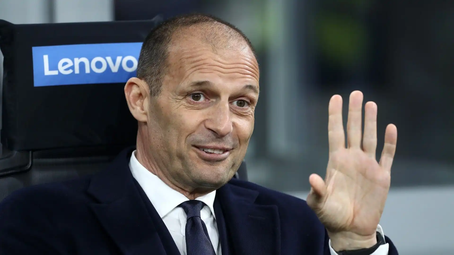 Lazio, Roma e Juventus si scontrano per un attaccante. Foto
