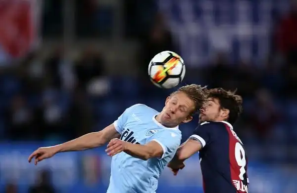 All'Olimpico sorprendente 1-1: segnano Verdi e Leiva, Inzaghi perde contatto da Roma e Inter.
