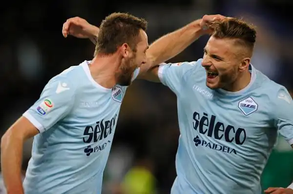 Al gol del vantaggio biancoazzurro di De Vrij risponde per gli ospiti Babacar al 93 su calcio di rigore dopo l'ausilio della Var.