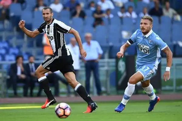 Bomber Khedira, la Juve sbanca l'Olimpico. I bianconeri restano a punteggio pieno, stesa la Lazio in casa.