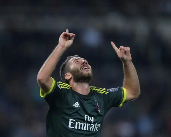 Il Milan schianta la Lazio all'Olimpico. Il Diavolo si impone per 3-1, in gol Bertolacci, Mexes e Bacca.