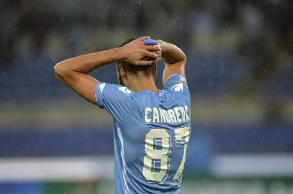Matri scatenato all'esordio: Udinese ko. La Lazio supera per 2-0 i friulani.