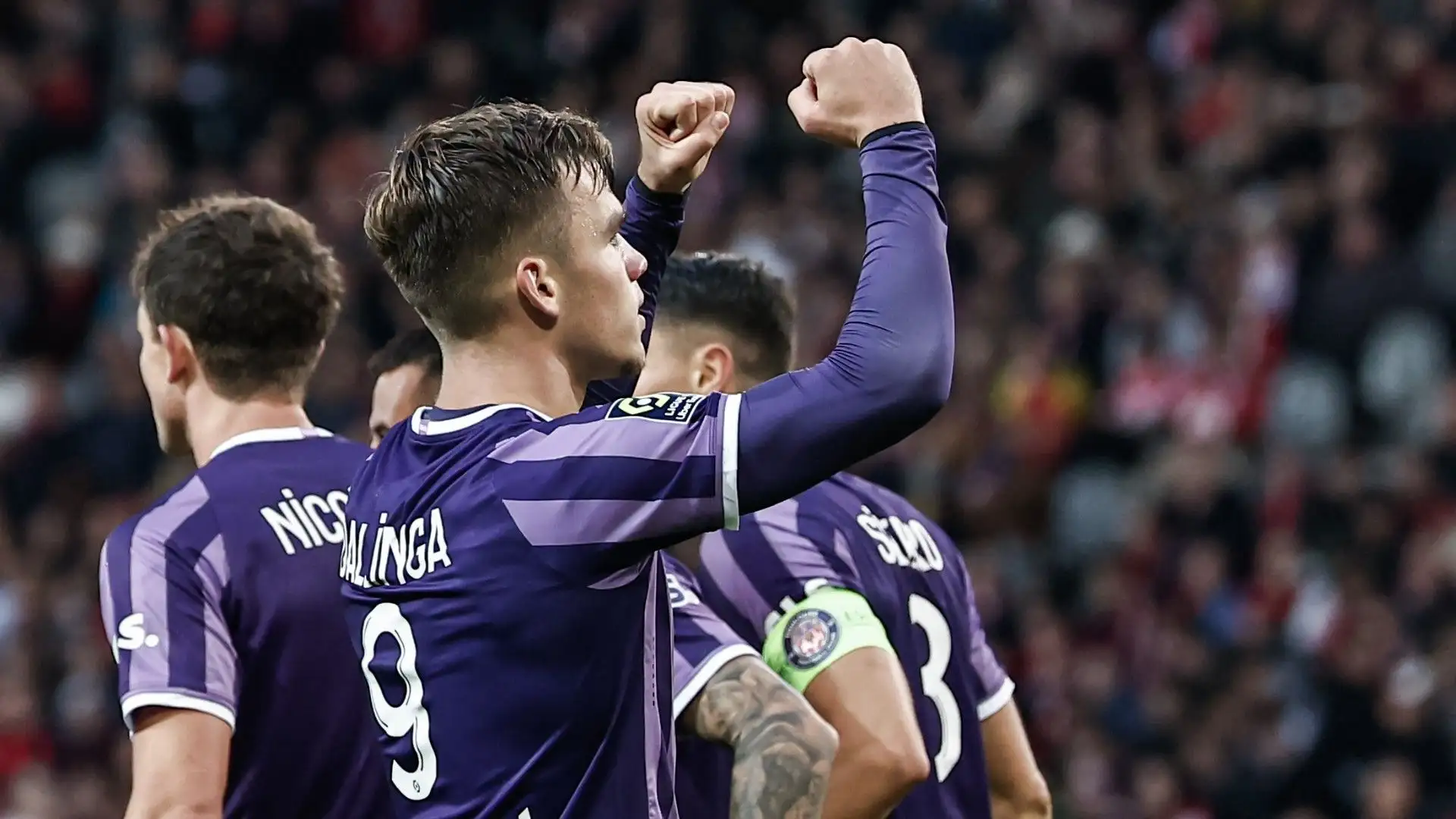 Stando alle fonti inglesi, diverse squadre di Premier League lo stanno monitorando
