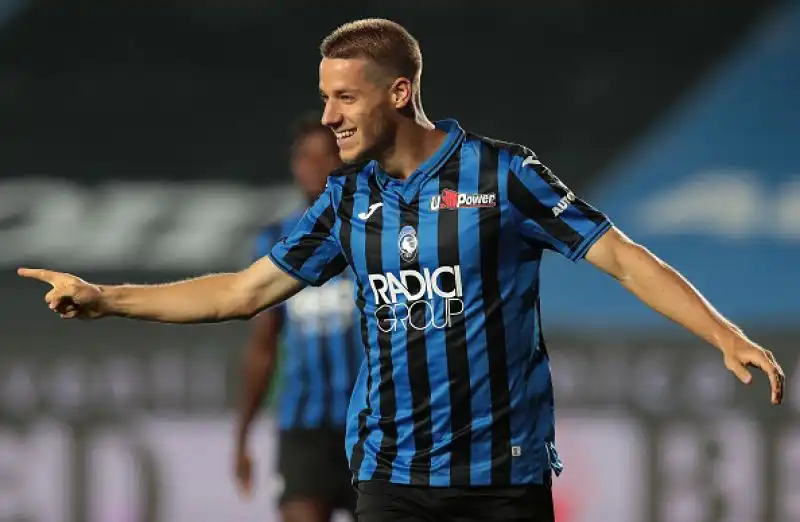 Dopo il botta e risposta nei primi minuti Pasalic-Torregrossa la squadra di Gasperini dilaga con le reti di De Roon, Zapata, Malinovsky e ancora due volte con Pasalic. Nel finale la rete ospite di Spalek.