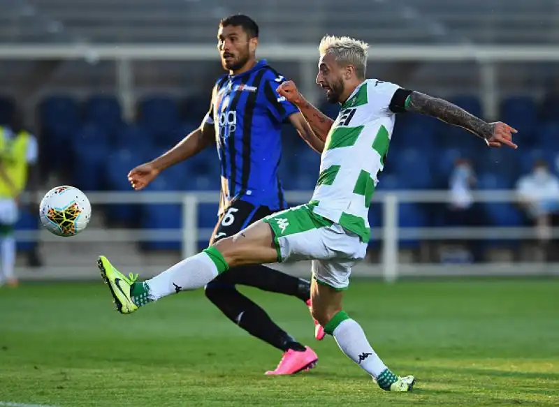 L'Atalanta riprende il campionato con una goleada: la squadra di Gasperini abbatte il Sassuolo per 4-1 nella partita al Gewiss Stadium, recupero della venticinquesima giornata di Serie A.