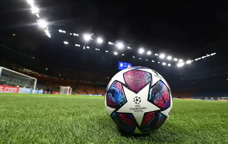 A San Siro la squadra di Gasperini vive un'altra magica notte europea: finisce 4-1 con doppietta di Hateboer e capolavoro di Ilicic.