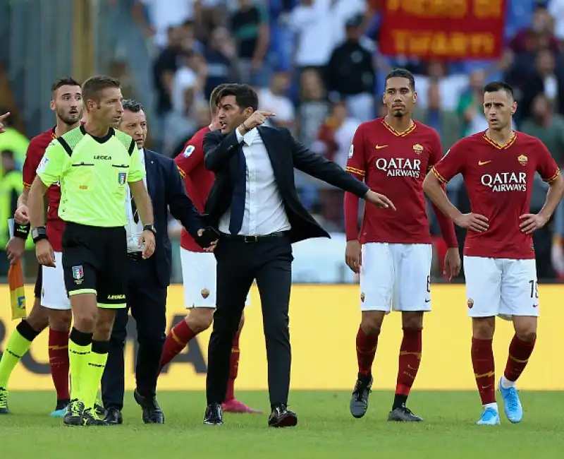 Roma-Cagliari, un ex arbitro soccorre Massa