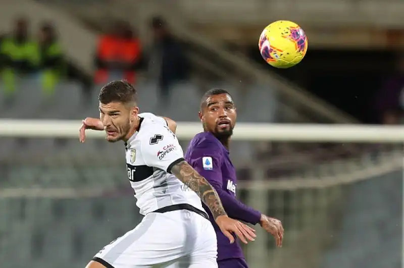 Castrovilli replica a Gervinho: pari a Firenze. E' terminato 1-1 il primo posticipo dell'undicesima giornata di serie A.