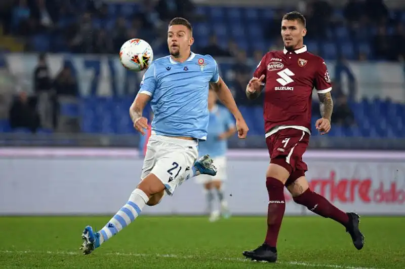 Il Torino crolla sotto ai colpi di Immobile e compagni. Belotti segna nella porta sbagliata.