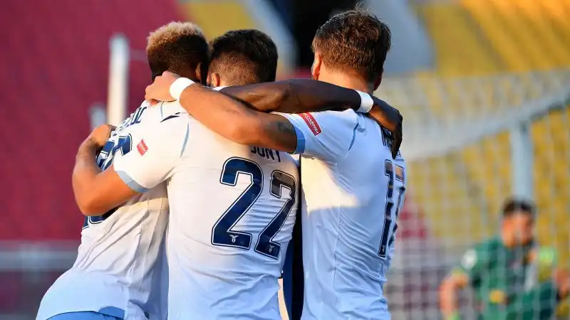 Preziosissimo 2-1 per i salentini al Via del Mare.