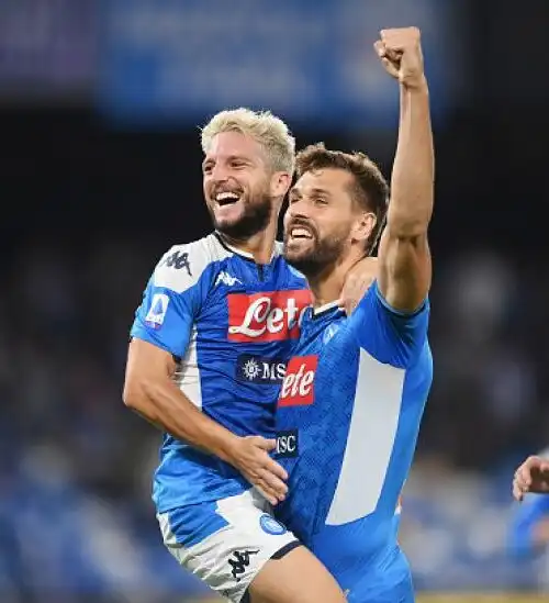 Doppio Mertens, il Napoli batte la Samp