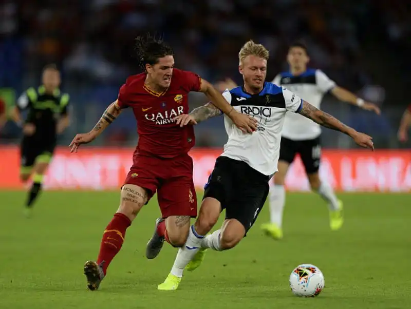 Colpo dell'Atalanta a Roma: la squadra di Gasperini affonda i giallorossi di Fonseca per 2-0 nell'anticipo della quinta giornata di serie A giocato all'Olimpico. 