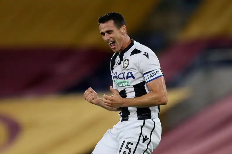 Notte fonda per i giallorossi battuti a domicilio: 2-0 per i bianconeri.