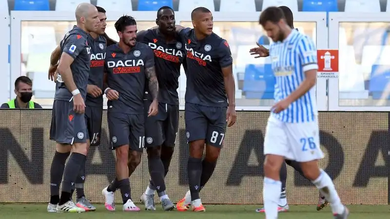 L'Udinese ha superato per 3-0 la Spal nel primo posticipo della trentunesima giornata del campionato di Serie A. 