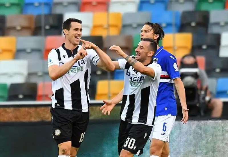 I padroni di casa erano andati in vantaggio con Lasagna ma hanno subito la rimonta doriana con le reti di Quagliarella, Bonazzoli e Gabbiadini.