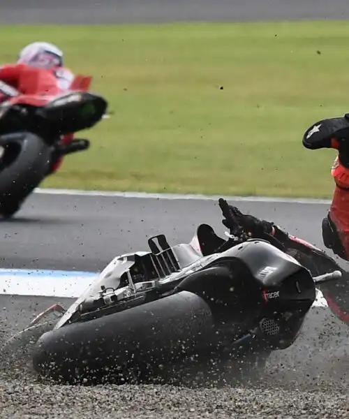 Le foto: Maverick Viñales ha rischiato grosso nella pioggia