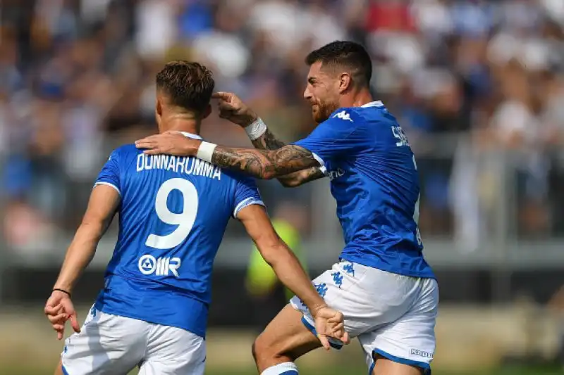 Doppietta di Donnarumma e rete di Cistana per le rondinelle. Bani, Palacio, Poli e Orsolini in gol per gli ospiti.