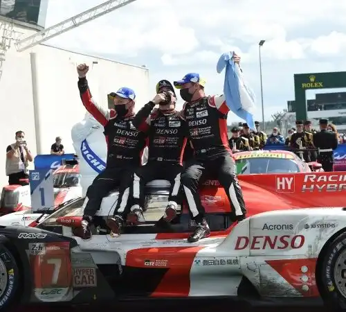 24 Ore Le Mans, è dominio per la Toyota