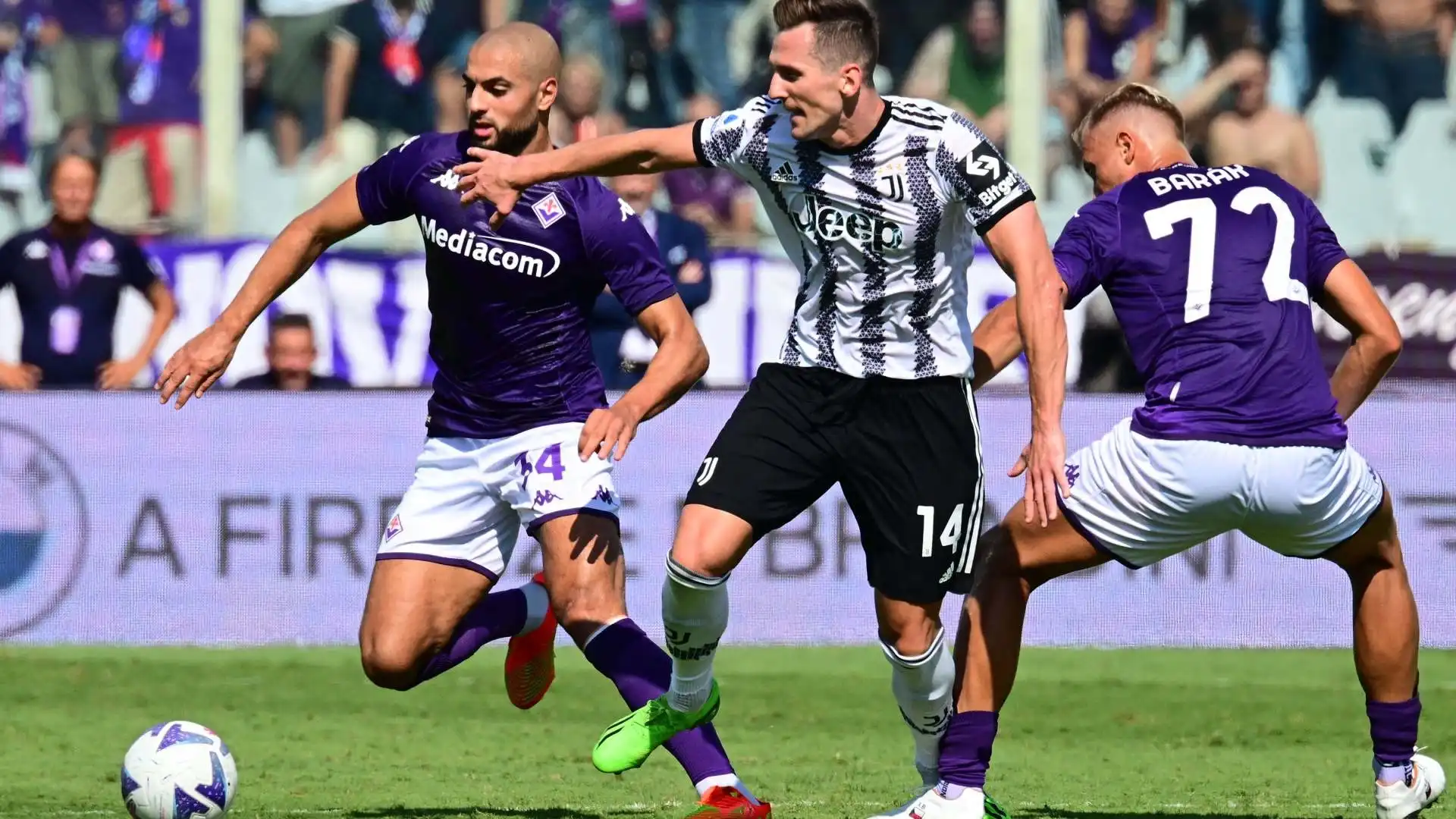 Kouamé risponde a Milik, Perin decisivo con il rigore parato a Jovic.