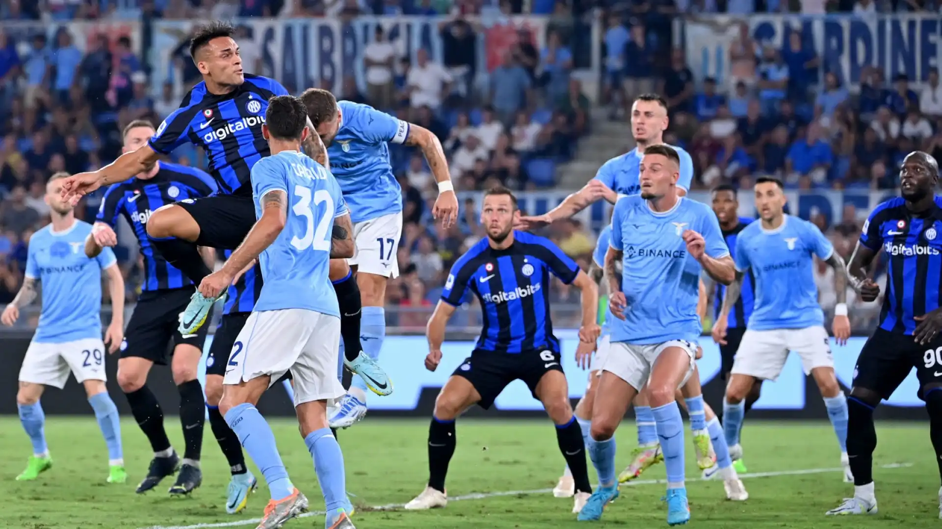 I biancocelesti volano sulle ali di Felipe Anderson, Luis Alberto e Pedro.
