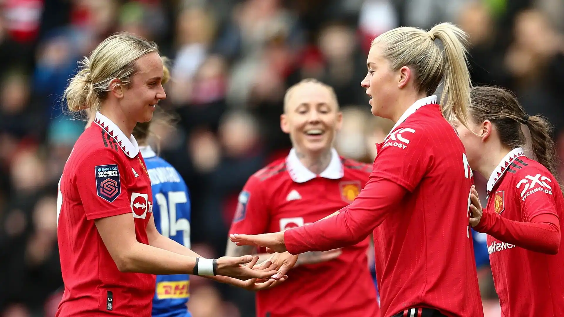 Le ragazze del Manchester United distruggono il Leicester: le foto