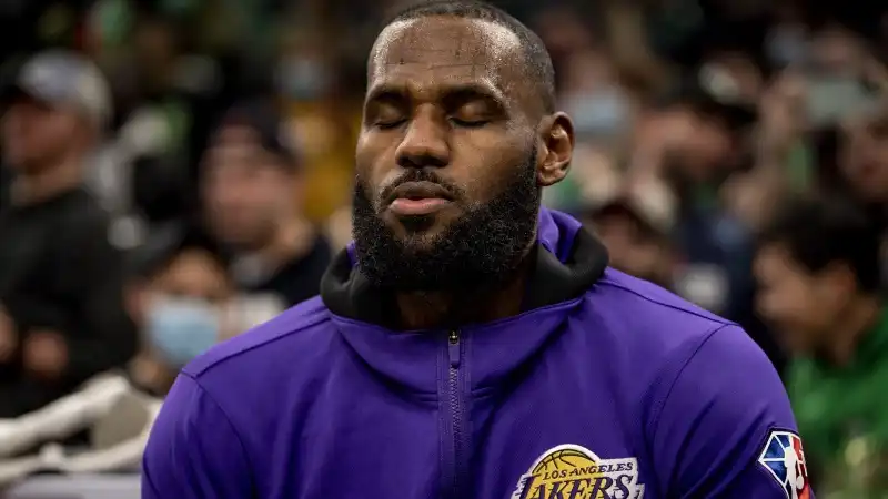 LeBron James in tripla doppia: “Il mio segreto è dormire”