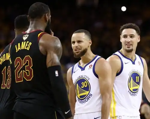 NBA, James e Curry snobbano Trump