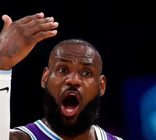 NBA, LeBron James ha già deciso dove giocherà il prossimo anno