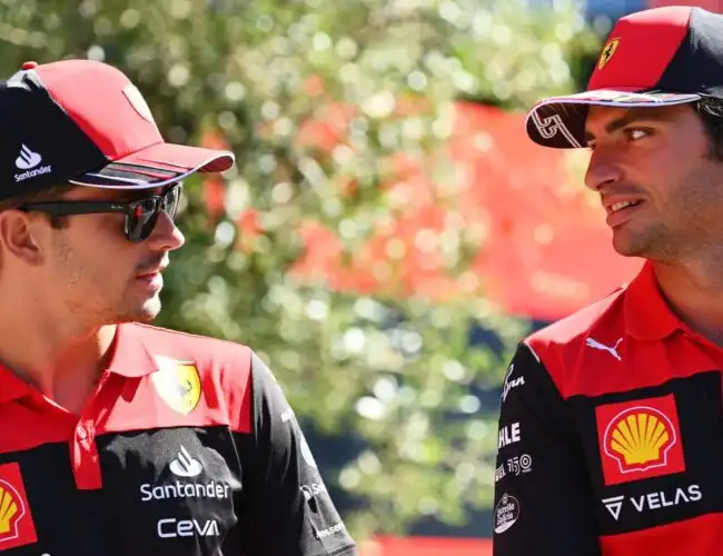 Ferrari, Charles Leclerc e Carlos Sainz: uno dei due è di troppo?