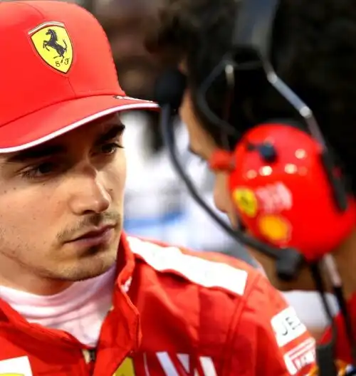 Charles Leclerc lancia la sfida a Sebastian Vettel