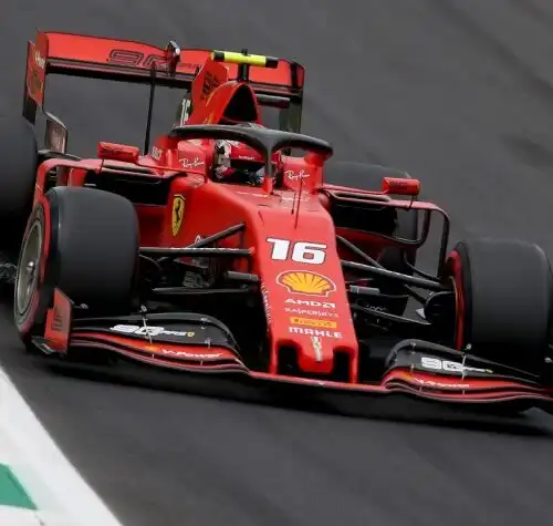 Leclerc conquista la pole a Monza